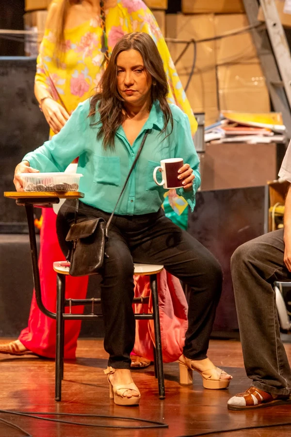 “A Revolta dos Pinguins” volta a Salvador com humor e reflexão sobre o sistema educacional por Divulgação