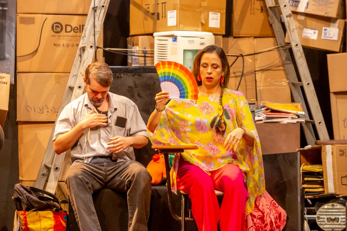 “A Revolta dos Pinguins” volta a Salvador com humor e reflexão sobre o sistema educacional por Divulgação