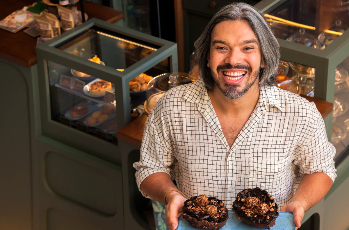 Deyvis Nascimento, chef confeiteiro e criador da CamuCaju por Sora Maia/CORREIO
