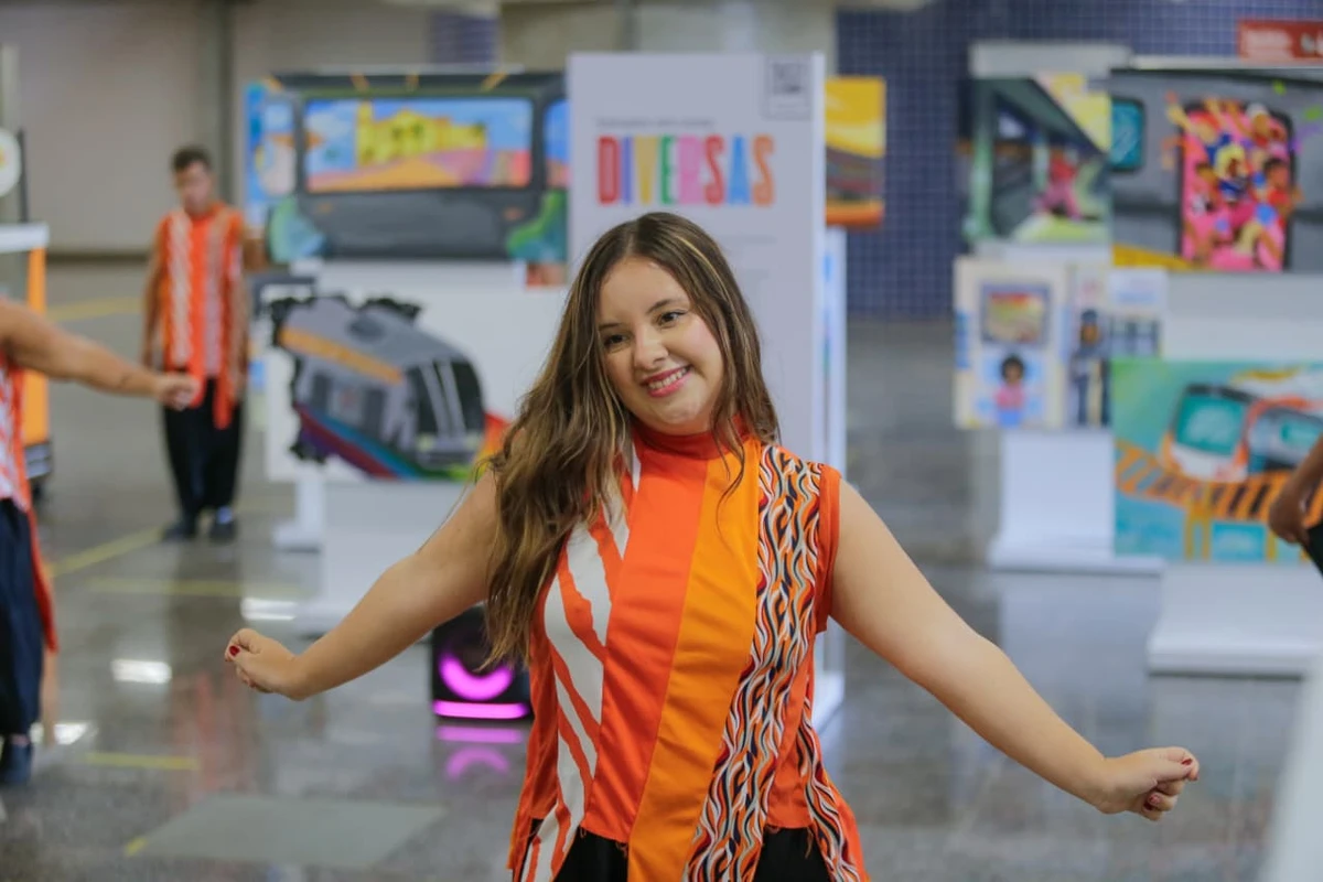 Ana Carolina, de 20 anos, foi aprovada em Dança na Universidade Federal da Bahia (Ufba) por Arisson Marinho/CORREIO