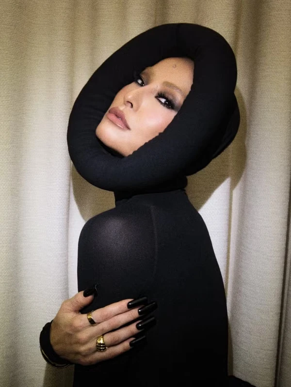 Maquiagens para shows e festivais: Sabrina Sato por Reprodução/Redes Sociais  