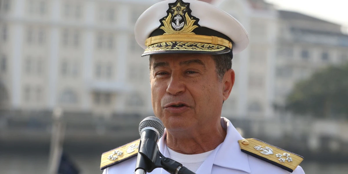 Almirante de Esquadra R$ 14.711,00 por web