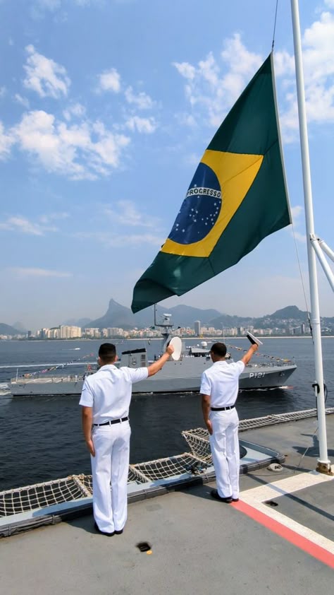 Contra-Almirante R$ 13.639,00 por web