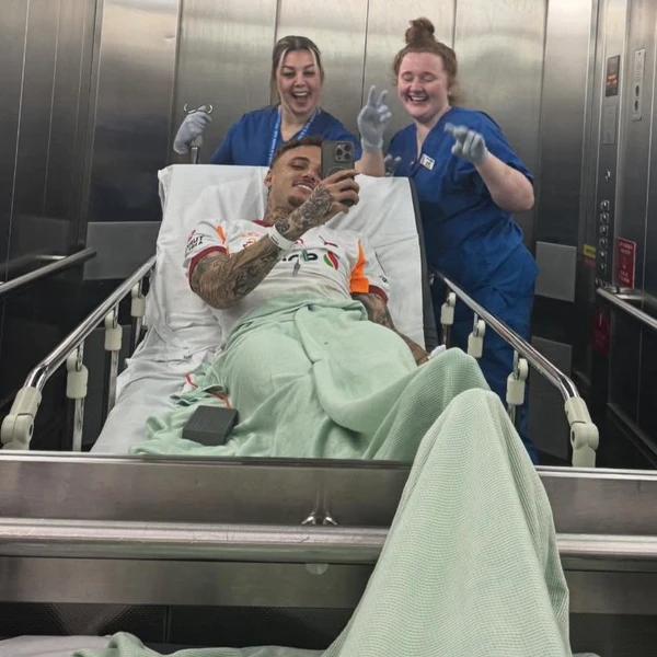 Noa Lang por Reprodução