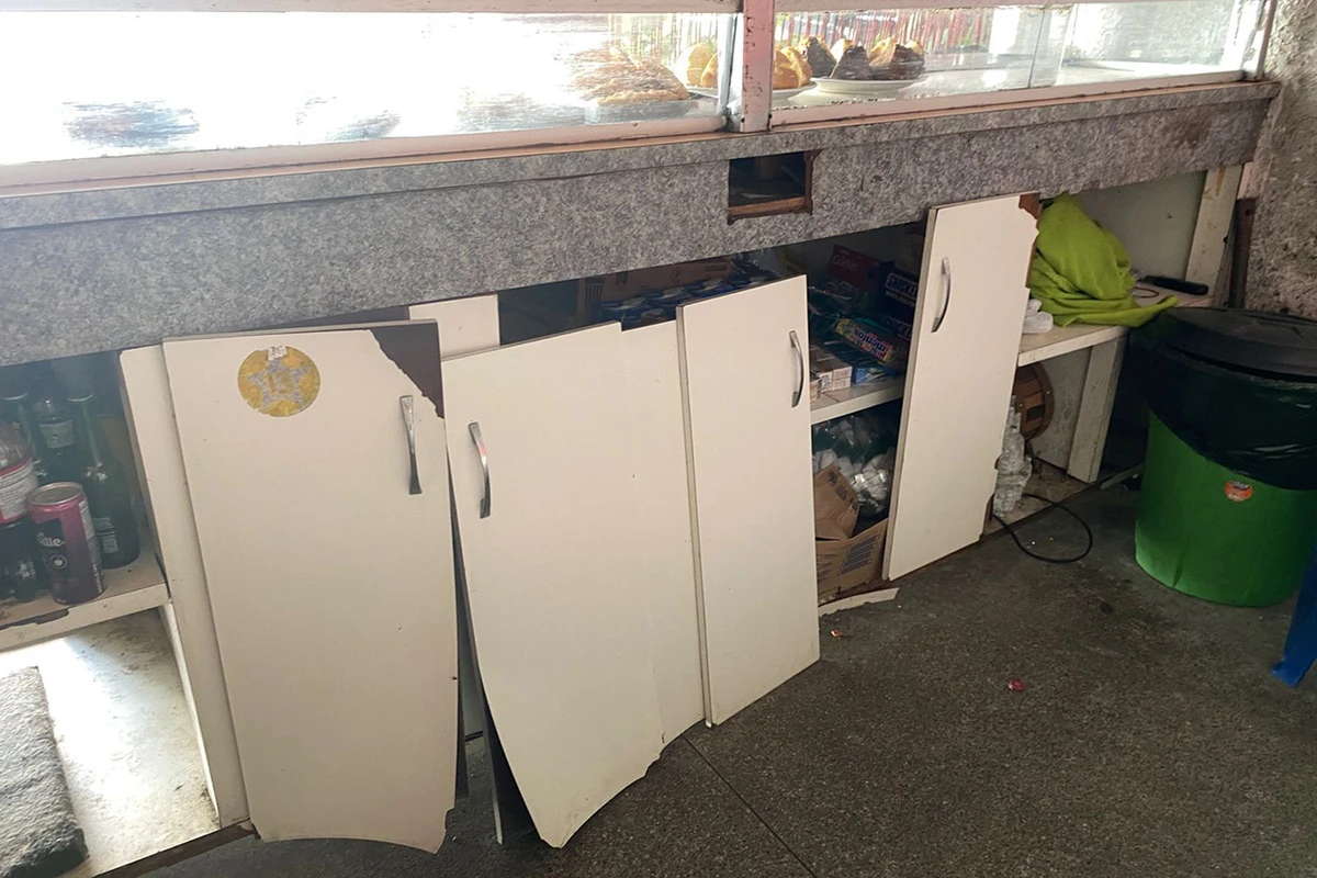 Vigilância Sanitária interdita lanchonete em Feira de Santana por Divulgação