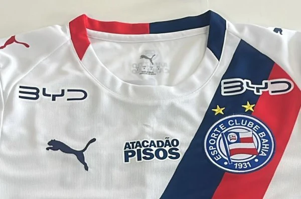 BYD é a nova patrocinadora do Bahia e marca já está nos uniformes do clube