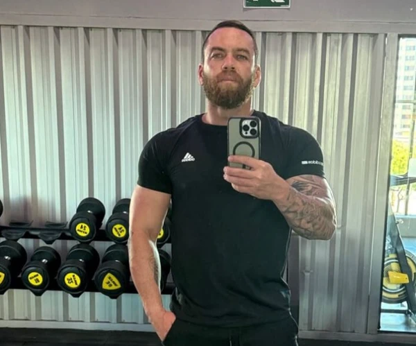 Tiago Sóstenes Miranda de Matos por Reprodução