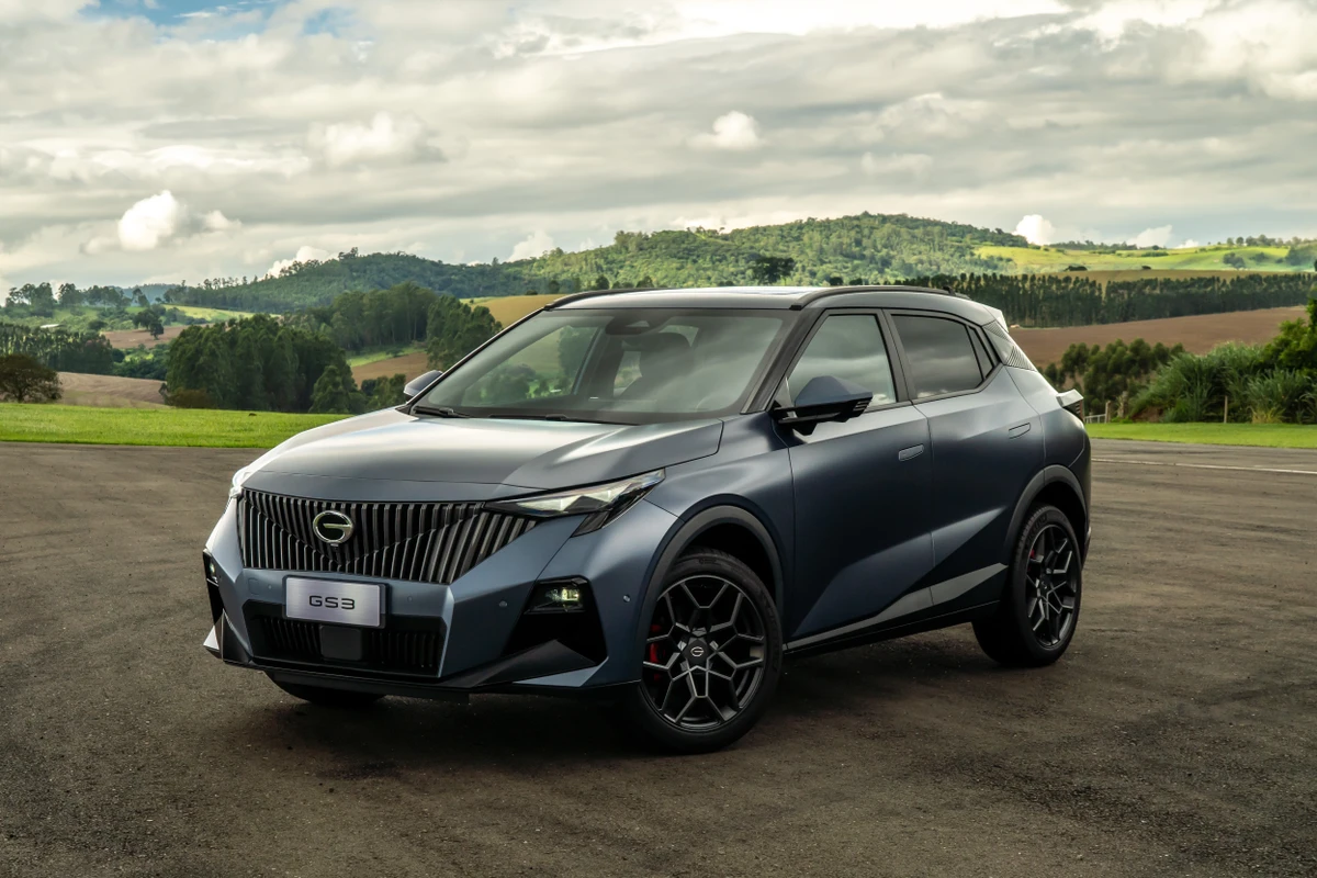 O GS3 é o primeiro modelo 100% a gasolina da GAC no mercado brasileiro