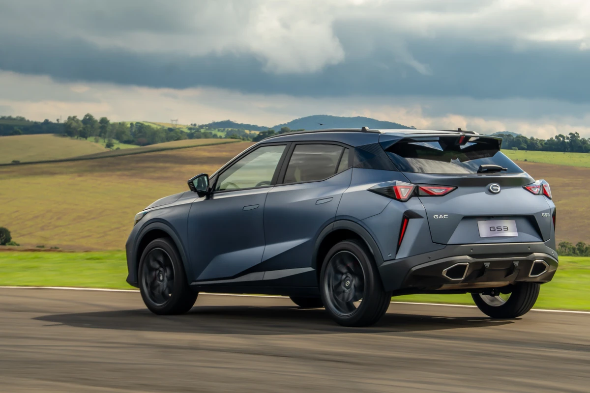 O porta-malas desse SUV tem capacidade para 341 litros por Divulgação