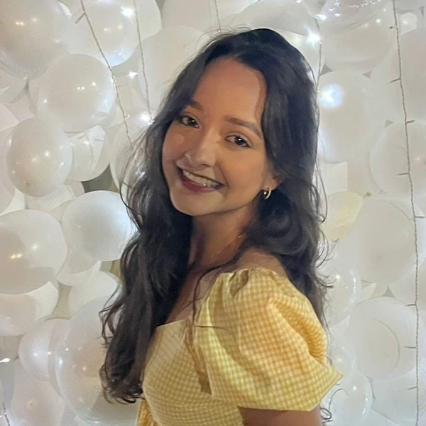 Sthefany de Oliveira Folador