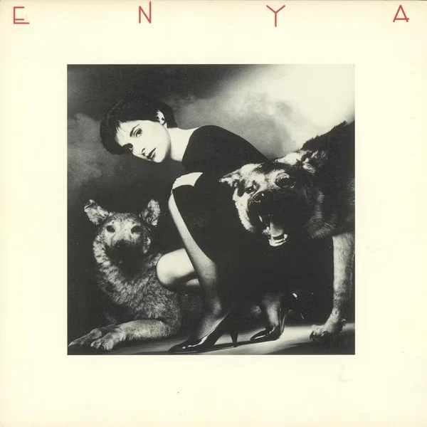 A capa de Enya, primeiro disco da cantora Enya, lançado em fevereiro de 1987 por Reprodução