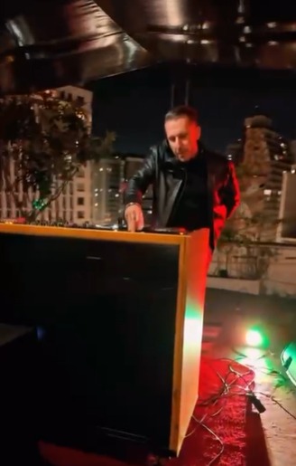 Collin WINNR por Divulgação