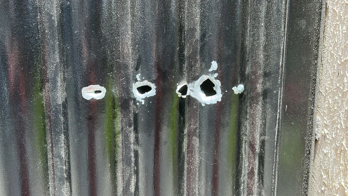 CV promove três ataques e espalha pânico em Tancredo Neves por Bruno Wendel/CORREIO