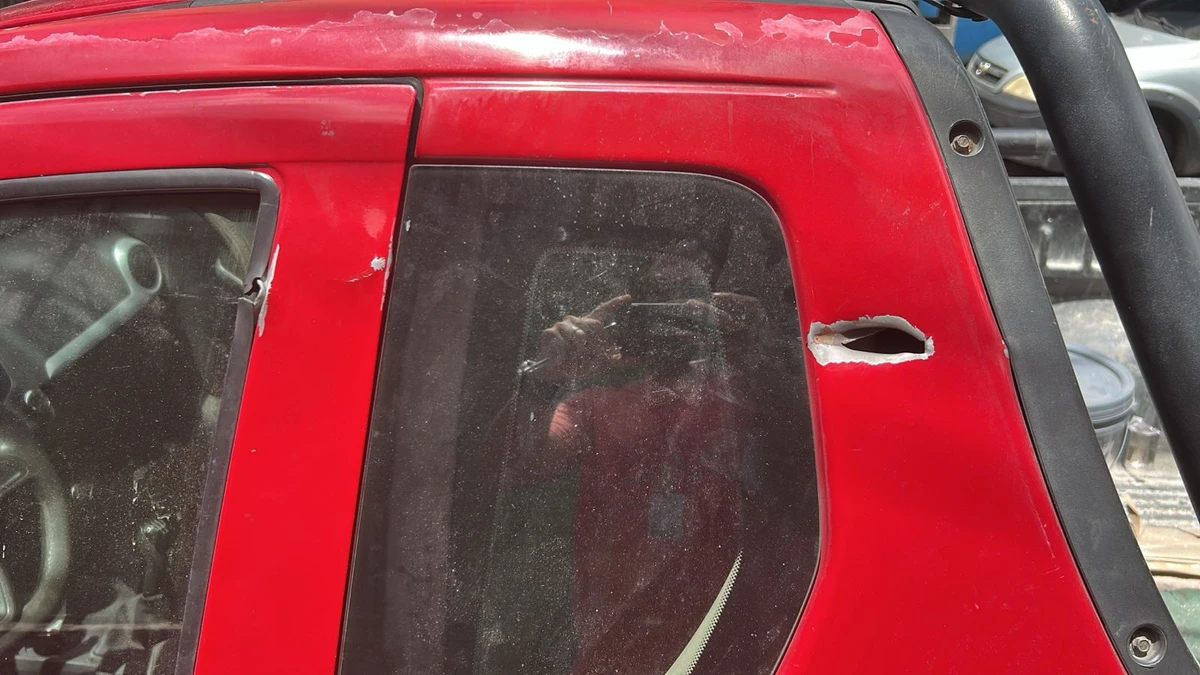 CV promove três ataques e espalha pânico em Tancredo Neves por Bruno Wendel/CORREIO