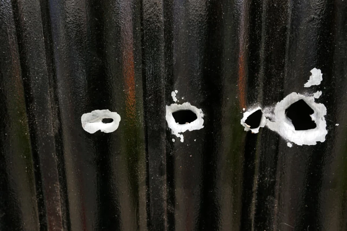 CV promove três ataques e espalha pânico em Tancredo Neves por Arisson Marinho/CORREIO