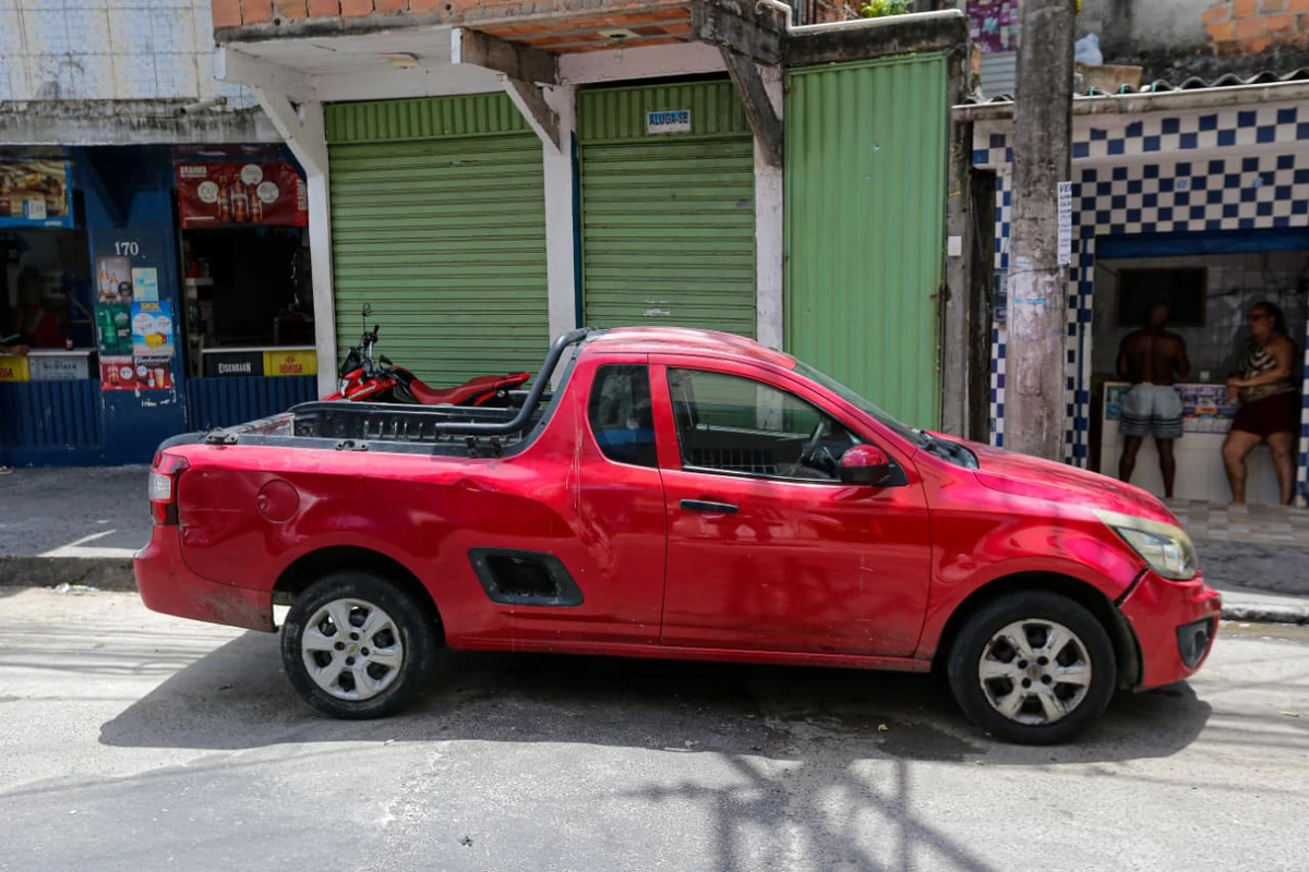 CV promove três ataques e espalha pânico em Tancredo Neves por Arisson Marinho/CORREIO