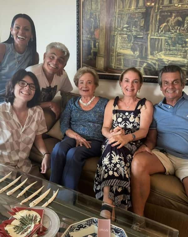 Glória Menezes por Reprodução