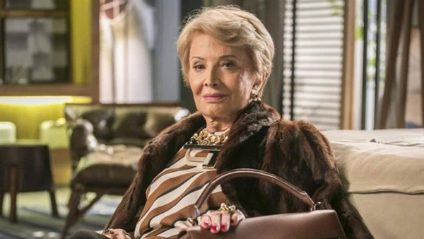 Glória Menezes por Reprodução