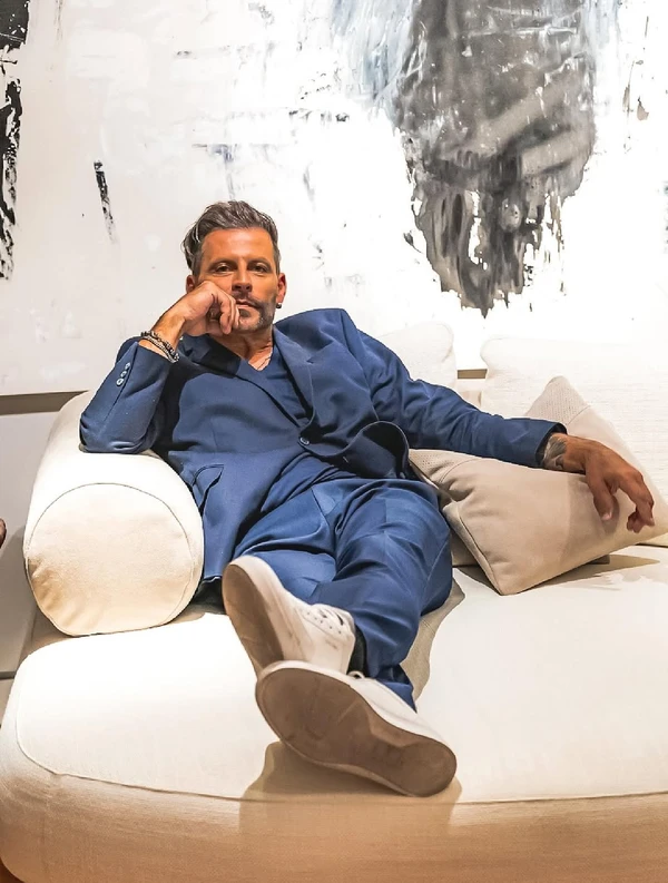 Henri Castelli por Reprodução/Instagram