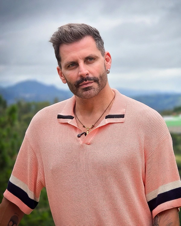 Henri Castelli por Reprodução/Instagram