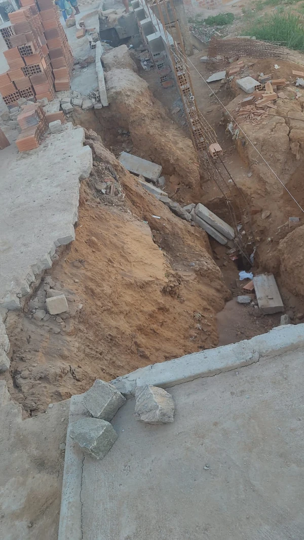 Idinaldo morreu soterrado após acidente em obra por Reprodução