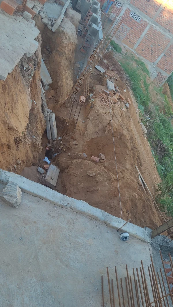 Idinaldo morreu soterrado após acidente em obra por Reprodução