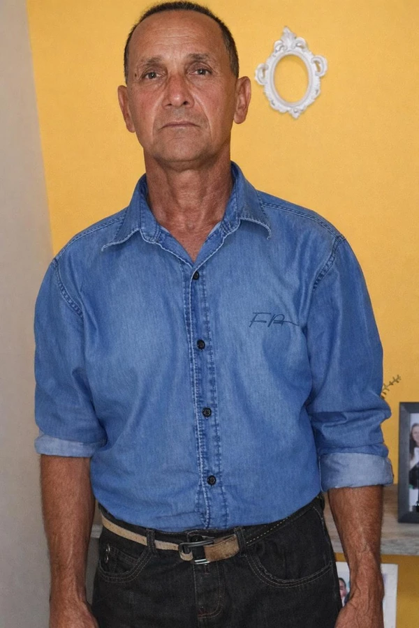 Idinaldo morreu soterrado após acidente em obra por Reprodução