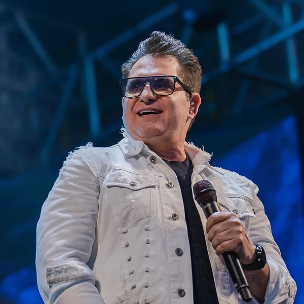 Marrone, dupla sertaneja de Bruno por @iamluiz