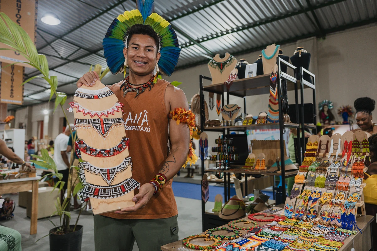 Mercado Iaô 2025 por Victor Fernandez/Divulgação