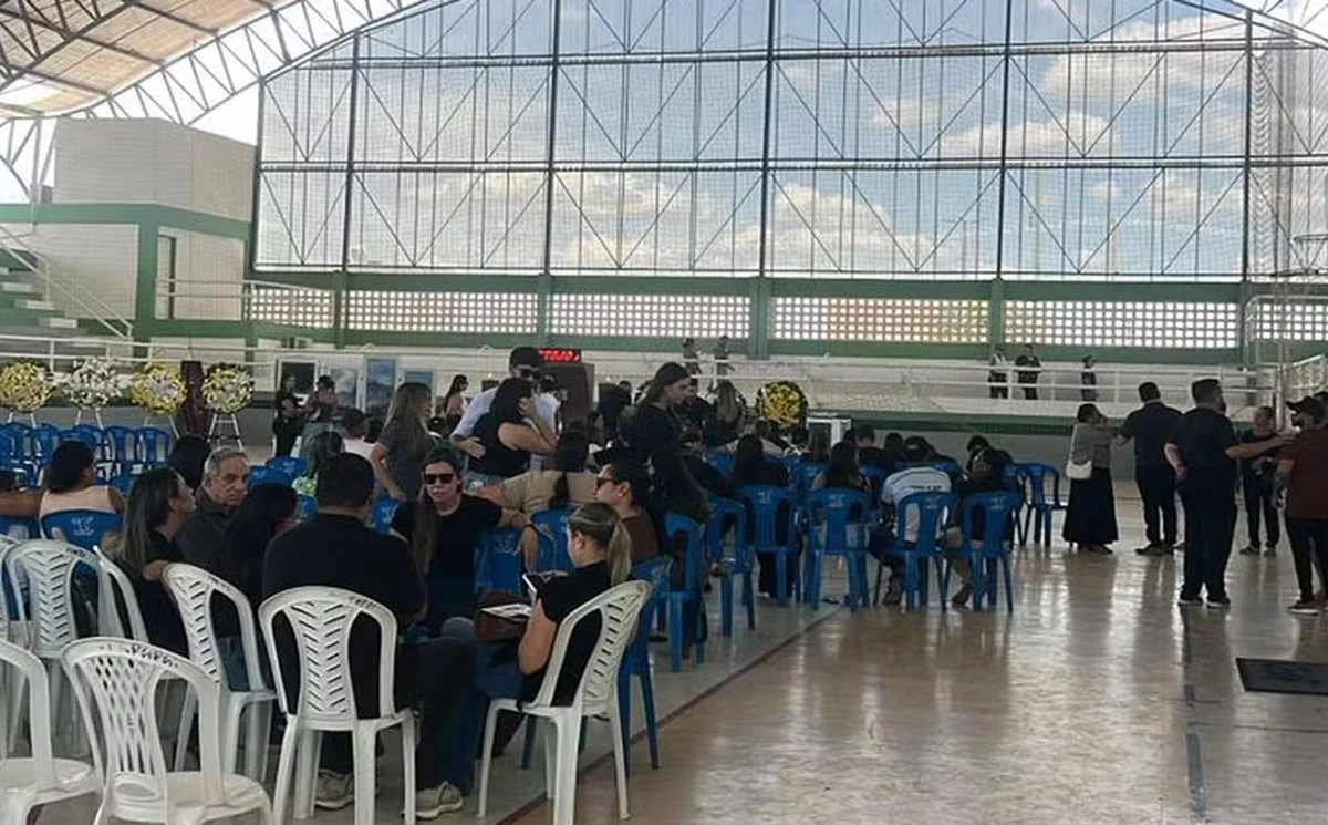 O corpo de Flávia Barros foi sepultado na cidade de Paulo Afonso na Bahia e em Canindé de São Francisco, Sergipe (foto)