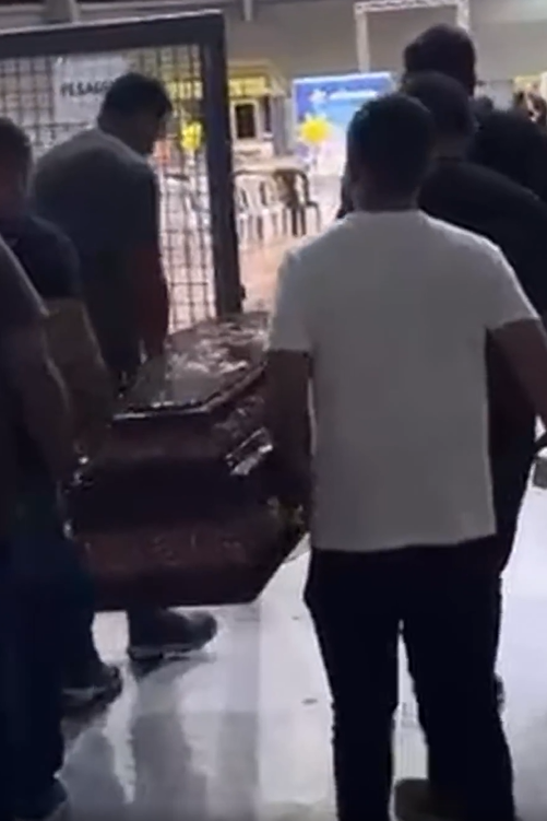 Velório de Flávia Barros, vítima de feminicídio, em Paulo Afonso por Reprodução