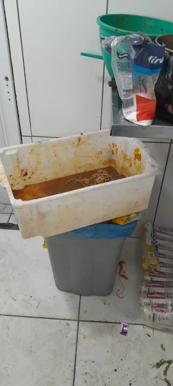 Vigilância Sanitária interdita comércio de quentinhas por Divulgação