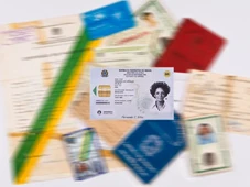 Imagem - RG, CNH ou passaporte: qual documento é aceito em cada situação no Brasil?
