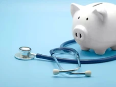 Imagem - Plano de saúde ficou mais caro em 2026 e veja quando manter ou cancelar