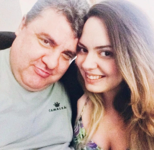 Ana Luísa Haas e o pai, Gerson Brenner por Reprodução/Facebook