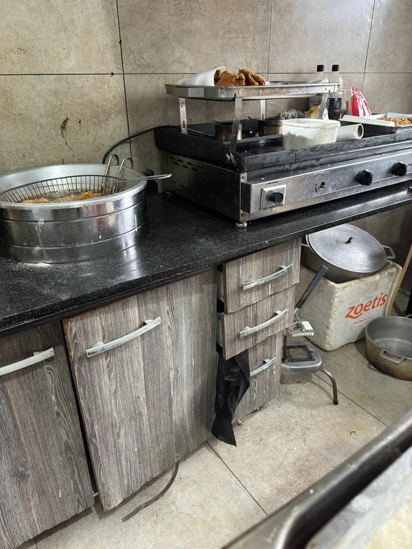 Fiscalização prendeu duas pessoas e interditou três estabelecimentos por Divulgação/MPRS