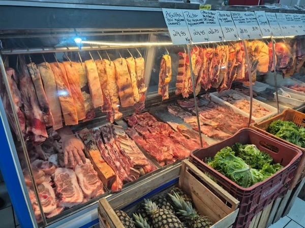 Fiscalização prendeu duas pessoas e interditou três estabelecimentos por Divulgação/MPRS