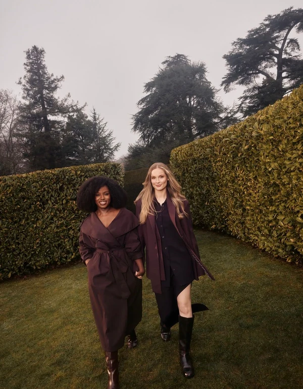 Francesca Bridgerton (Hannah Dodd) e Michaela Stirling (Masali Baduza) por Reprodução/ Instagram