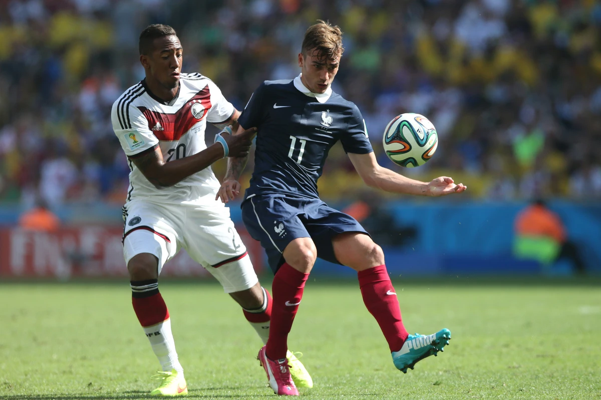 Griezmann em ação pela França por Shutterstock 