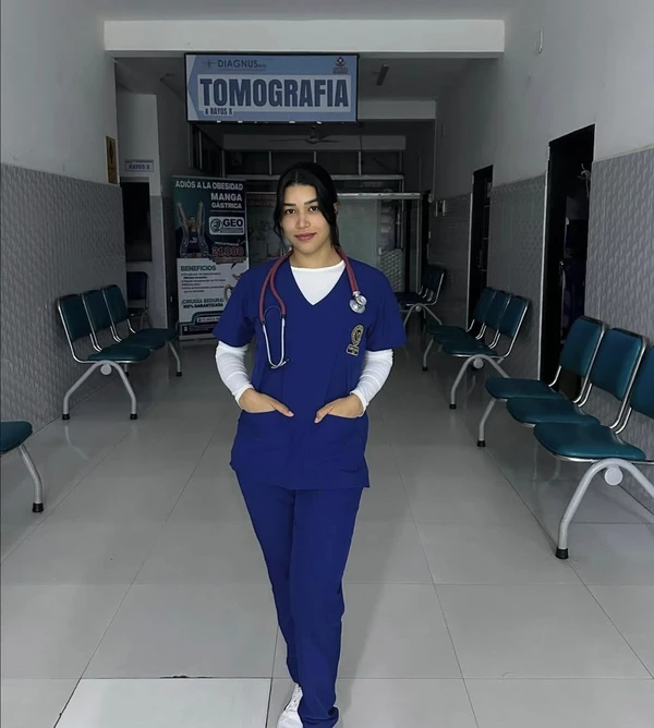 Iriz Alvez atualmente estuda Medicina na Bolívia por Reprodução/ Instagram