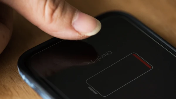 No meio do dia-a-dia corrido, uma das coisas mais temidas é a notificação de bateria acabando