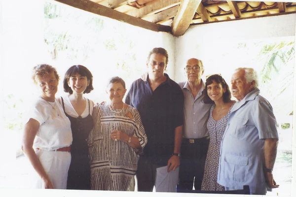 Pilar del Río e José Saramago com Zélia Gatai e Jorge Amado por Divulgação