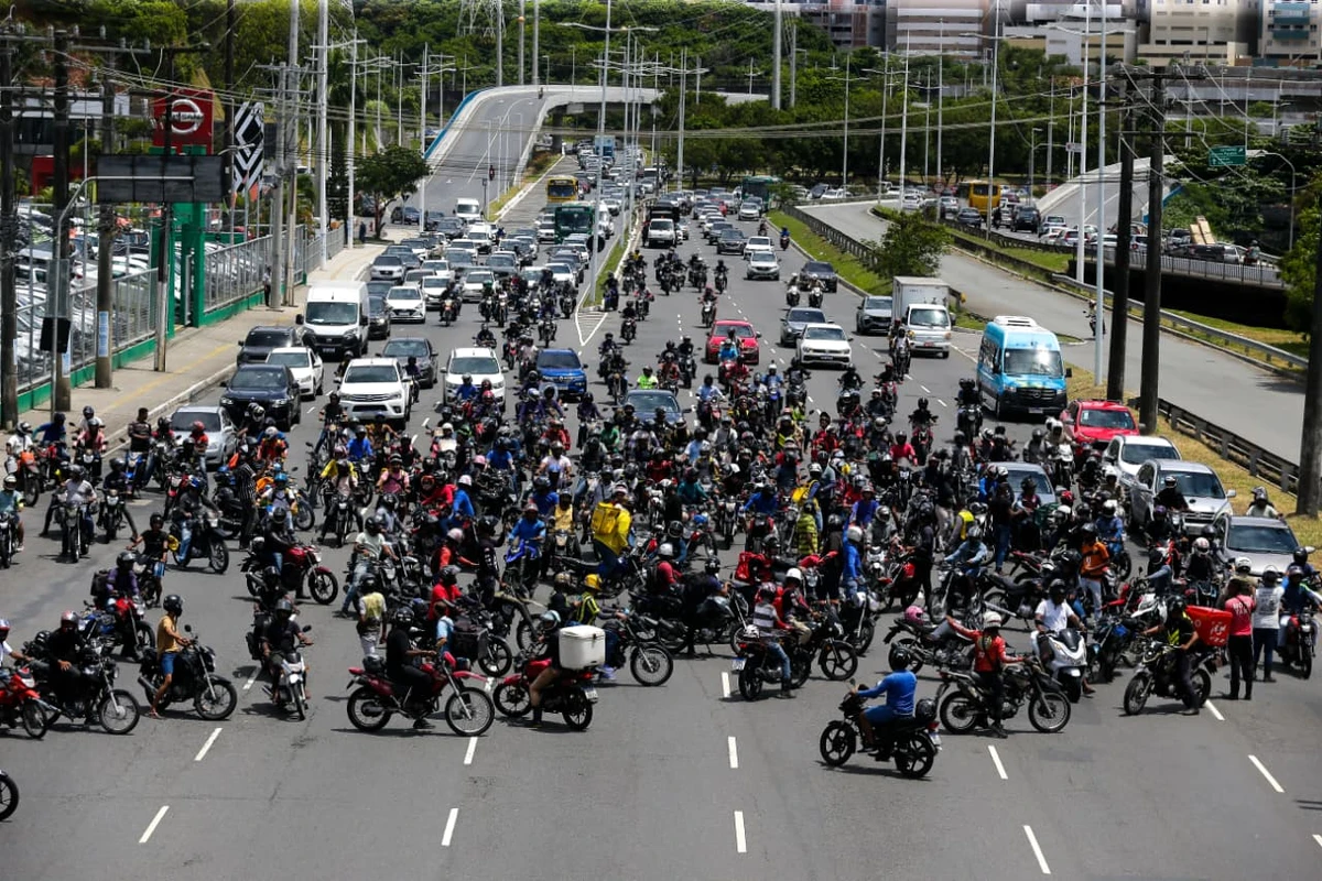 Protesto contra a alta do preço dos combustíveis em Salvador