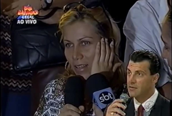 Sonia Abrão relembra o dia em que foi agredida pela equipe da Globo durante a cobertura jornalística do casa do ator Gerson Brenner por DIvulgação  