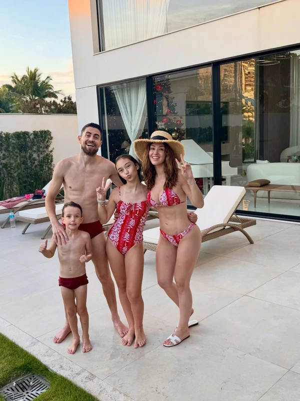 Veja fotos da mansão de Jorginho, do Flamengo, no Rio de Janeiro por Reprodução