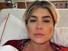 Imagem - Lembra dela? Ex-atriz da Globo tem complicação na gravidez, vai para a UTI e tem parto de emergência