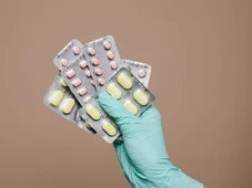 Imagem - Remédio no supermercado: a nova lei vai mesmo baixar os preços em 2026?