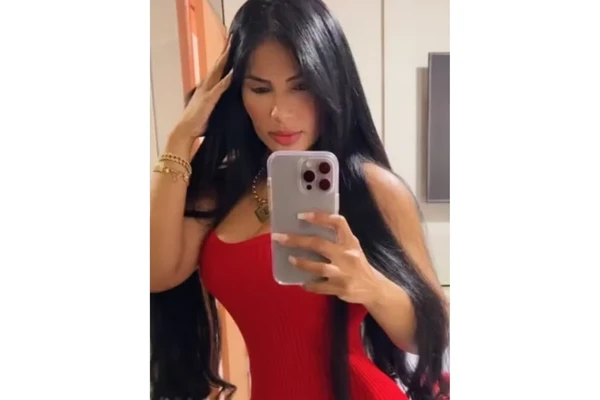 Fabíola foi vítima de emboscada e morta em SUV de luxo por Reprodução