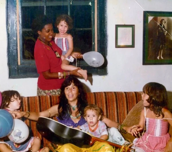 Hit do SNZ volta a viralizar e reacende nostalgia dos anos 2000 por Reprodução/Facebook