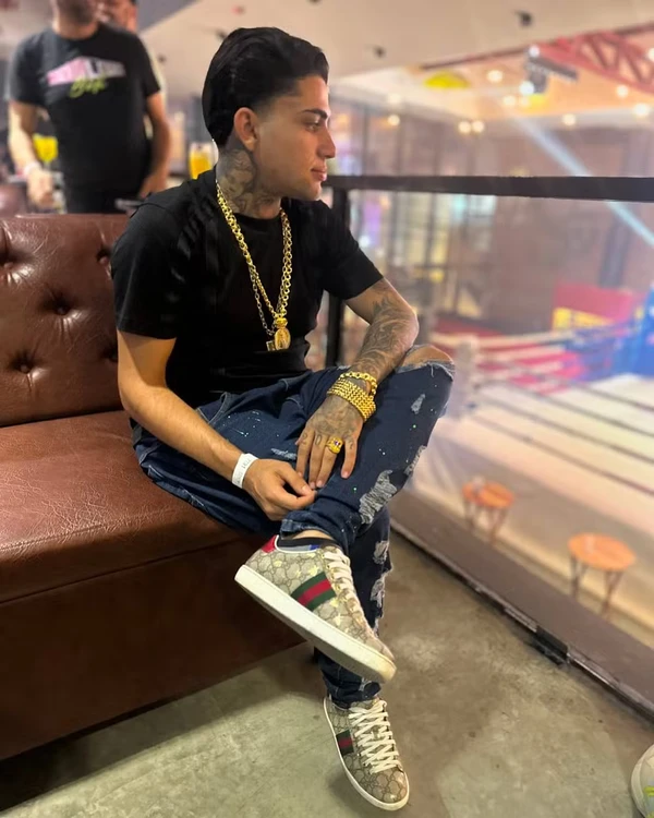 Jota Surfista por Reprodução